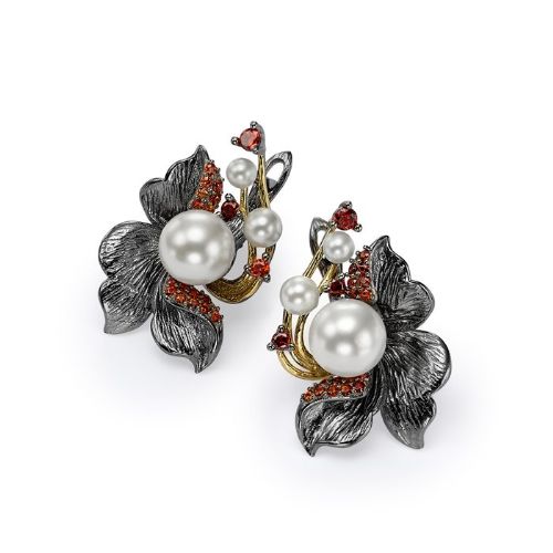 FLOWER WITH PEARLS EARRINGS