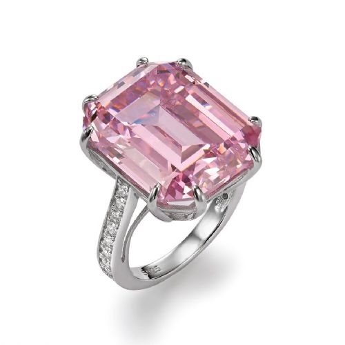 PINK QUEEN RING